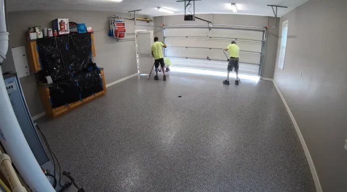 Choosing the Right Coating: A Comparison of Polyurea vs Polyaspartic for Concrete Surfaces Polyurea vs Polyaspartic for Concrete Surfaces