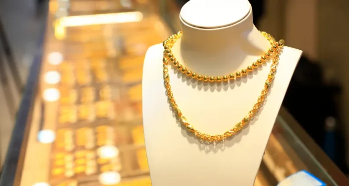 Guide to the Different Shades of Gold Jewelry