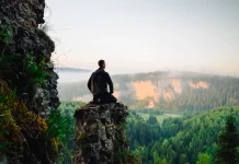 Mindfulness and Healing Modalities: Finding Balance in a Chaotic World Mindfulness and Healing Modalities Finding Balance in a Chaotic World