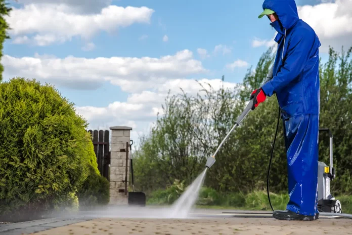 The 4 Benefits of Hiring a Driveway Pressure Washing Service for Your Home