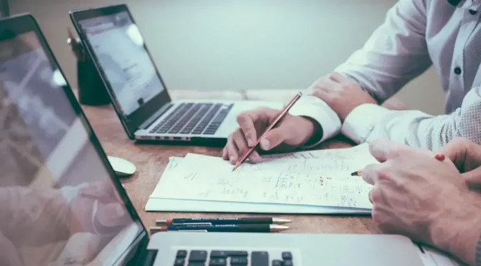 How To Choose the Best Knowledge Management Tools for Your Organization How To Choose the Best Knowledge Management Tools for Your Organization