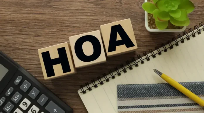 Volunteer-Run, Professionally Supported: The Future of HOA Management Volunteer-Run, Professionally Supported: The Future of HOA Management
