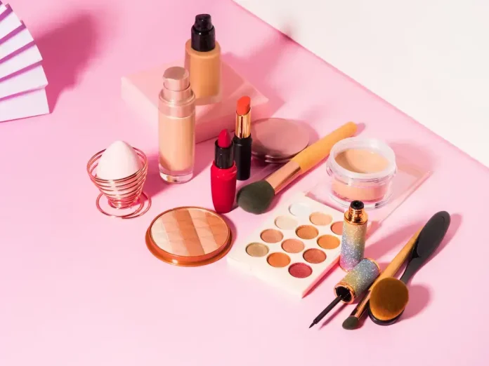 What’s Driving the Rise of Skin-Friendly Makeup in the Beauty Industry?