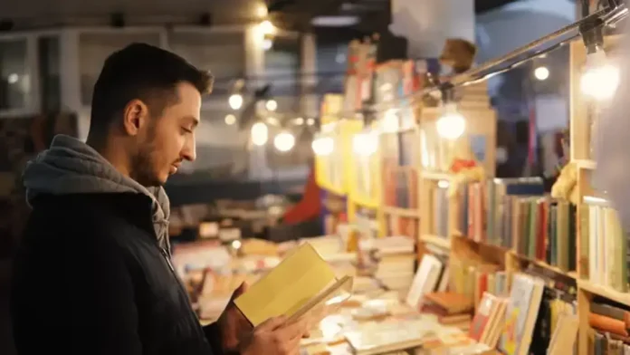 What Makes A Debut Novel Stand Out In Today’s Book Market